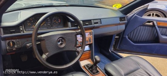 Mercedes 230 CE de 1990 con 190.000 Km por 4.900 EUR. en Barcelona