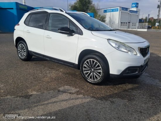  Peugeot 2008 1.2i 110cv de 2017 con 170.000 Km por 7.975 EUR. en Madrid 