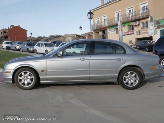 Jaguar Stype 3.0 V6 de 1999 con 112.927 Km por 7.900 EUR. en Madrid