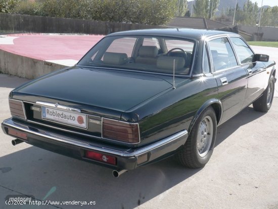 Jaguar Sovering XJ6 3.2 de 1991 con 184.362 Km por 7.200 EUR. en Madrid