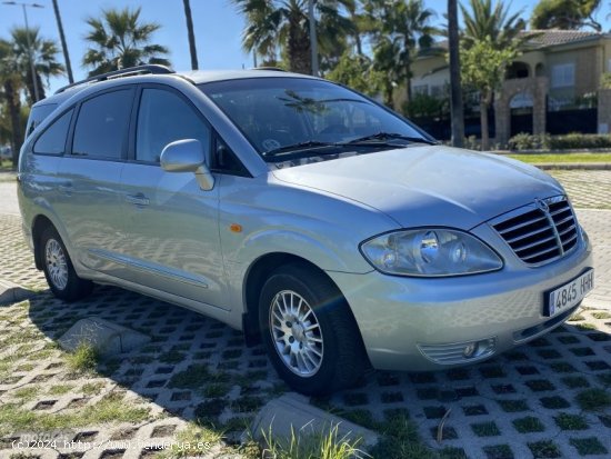 Ssangyong Rodius 2.7 XDI de 2011 con 98.000 Km por 8.700 EUR. en Castellon