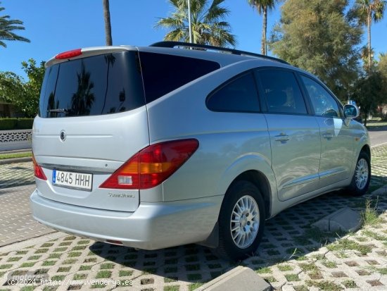 Ssangyong Rodius 2.7 XDI de 2011 con 98.000 Km por 8.700 EUR. en Castellon