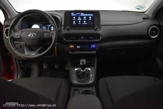 Hyundai Kona 1.0 TGDI Maxx 4x2 de 2023 con 20.265 Km por 18.990 EUR. en Girona