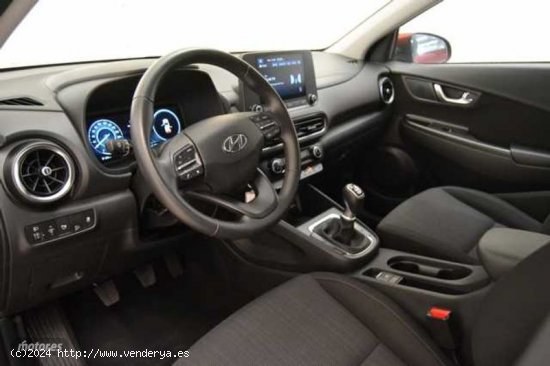 Hyundai Kona 1.0 TGDI Maxx 4x2 de 2023 con 21.983 Km por 18.990 EUR. en Girona