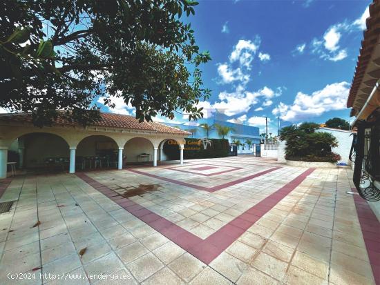 Magnifica villa en primera línea del mar en Orihuela Costa - ALICANTE