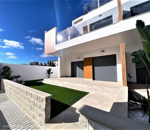 COMPLEJO RESIDENCIAL DE OBRA NUEVA EN PILAR DE LA HORADADA - ALICANTE