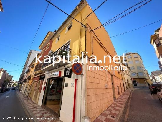  Casa a la venta en el centro de  Castalla (Alicante) - ALICANTE 