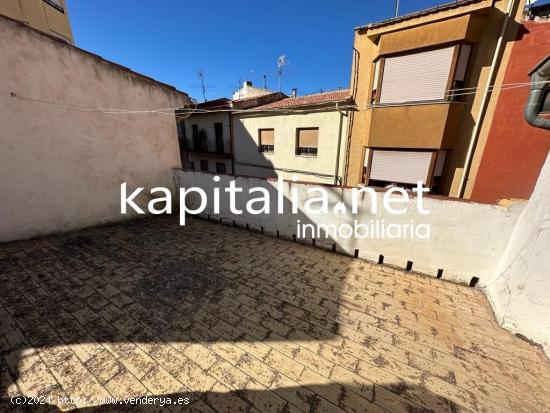 Casa a la venta en el centro de  Castalla (Alicante) - ALICANTE