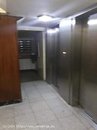 Venta oficina en Paseo Zorrilla - VALLADOLID