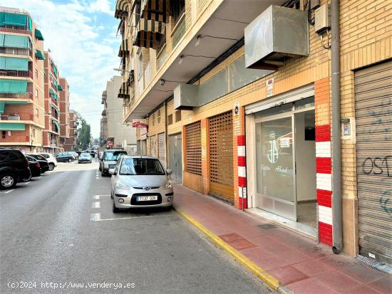 LOCAL COMERCIAL CON VADO, Y ESPACIO DE ALMACENAJE - ALICANTE