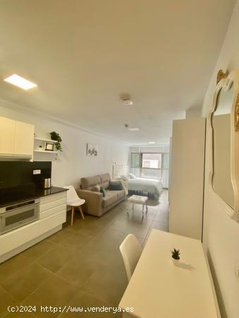 Apartamento tipo loft en zona Guanarteme-Las Canteras - LAS PALMAS