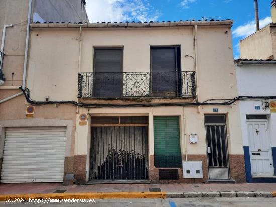 CASA CENTRICA CON PATIO - ALBACETE