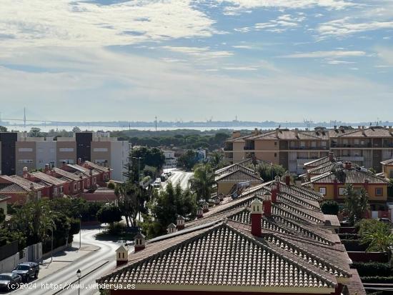  Magnífico piso con Terraza y Vistas Panorámicas en Vistahermosa - CADIZ 