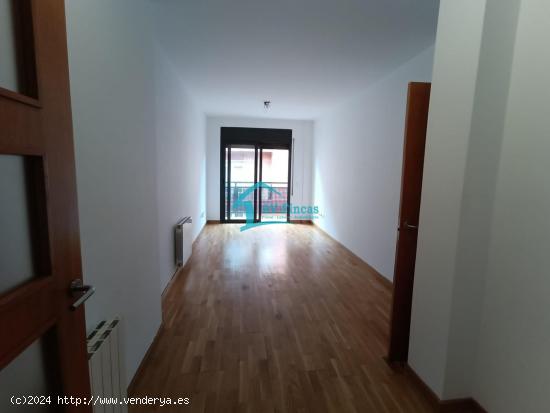 PISO EN VENTA EN VILADECANS - BARCELONA