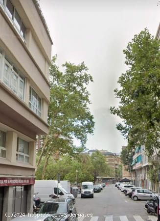 APARTAMENTO AMUEBLADO JUNTO A PLAZA FRANCESC MACIÀ c/ GELABERT - BARCELONA