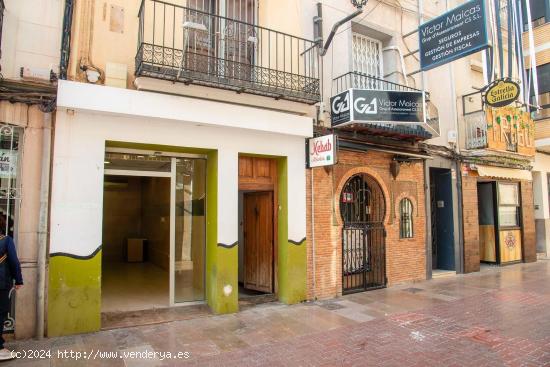 CASA EN CENTRO CIUDAD DE PLANTA BAJA, 2 PISOS INDEPENDIENTES Y UN GRAN PATIO. IDEAL PARA INVERSORES 