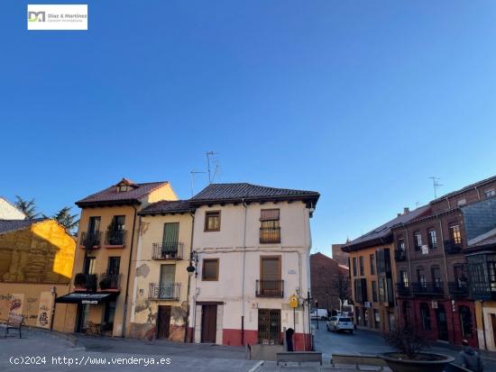 CASA  DETRAS DE LA CATEDRAL - LEON