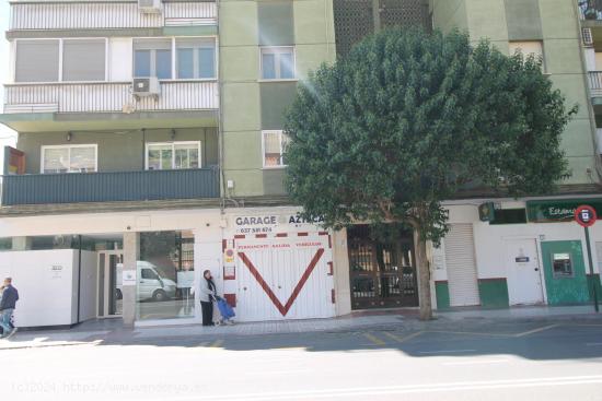 Plazas de garaje en Carretera de la Sierra - Granada - GRANADA