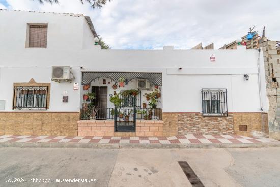   ¡Tu Hogar Ideal con Terraza en Moraleda de Zafayona Espera por Ti!  - GRANADA 