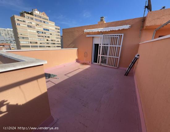 Ático de 5 dorm. en zona juzgados-Levante-Centro www.inmobiliarialesdunes.com - ALICANTE