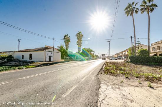 Se vende suelo Urbano en Ctra. Santomera --> Alquerías.  700 m2 - MURCIA