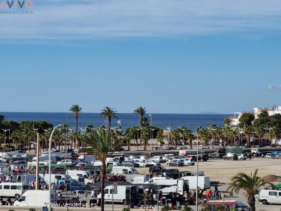 ADOSADO ESPECTACULAR EN LA ZONA DE TERREROS - ALMERIA