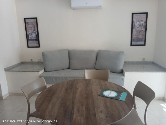  ¡Tu Refugio Moderno en Fuengirola! Piso con Terraza, Ascensor y Cerca de Todo  - MALAGA