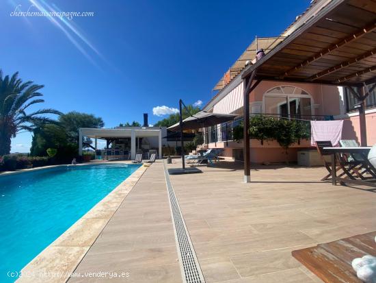  Villa independiente con piscina privada en primera línea del Golf - ALICANTE 