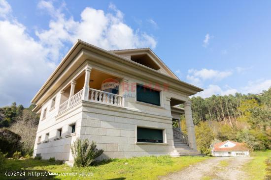 Gran chalet con vistas al mar - PONTEVEDRA