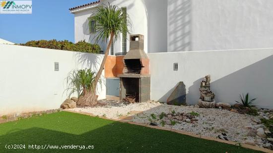 CHALET ADOSADO EN VENTA ZONA BOVERALS! PISCINA PROPIA GARAJE CERRADO! - CASTELLON