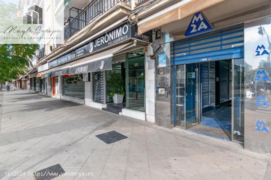 Local comercial en Granada calle Arabial - GRANADA