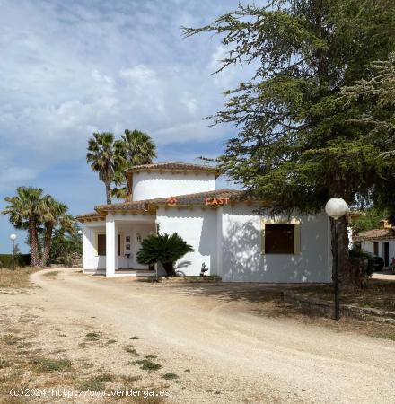 Espectacular chalet a la venta en Ontinyent - VALENCIA