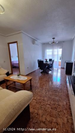  APARTAMENTO DE 3 DORMITORIOS 2 BAÑOS, GARAJE EN TORREVIEJA ( PLAYA DE LOS LOCOS) ALICANTE - ALICANT 