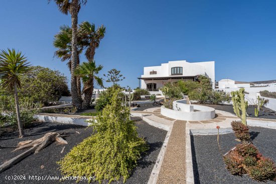 IMPRESIONANTE VIVIENDA EN MÁCHER - Tías