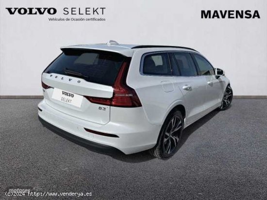 Volvo V 60 Core, B3 Mild hybrid, Gasolina de 2024 con 14 Km por 44.900 EUR. en Badajoz