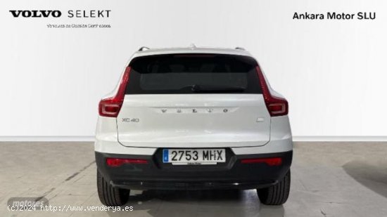 Volvo XC40 XC40 Recharge Ultimate, T4 Hibrido enchufable, Gasolina, Dark de 2023 con 10 Km por 47.90