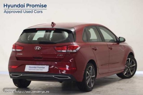 Hyundai i30 1.5 DPI Klass SLX 110 de 2022 con 25.028 Km por 18.200 EUR. en Madrid