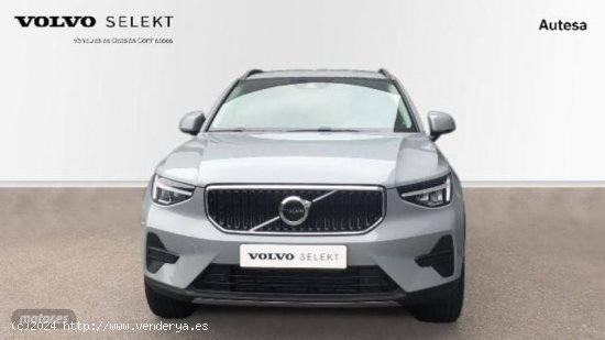 Volvo XC40 XC40 Essential, T2 Automatica Gasolina, Gasolina de 2024 con 43 Km por 30.900 EUR. en Pon