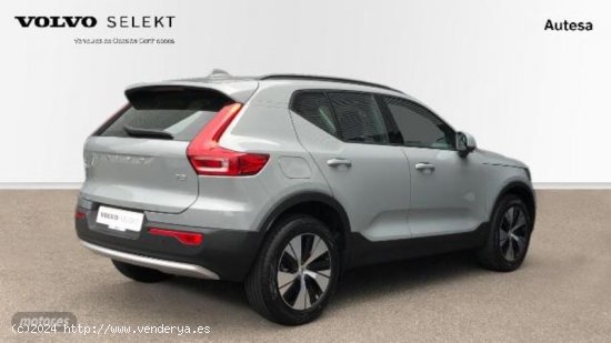 Volvo XC40 XC40 Essential, T2 Automatica Gasolina, Gasolina de 2024 con 43 Km por 30.900 EUR. en Pon