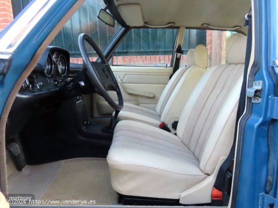 Mercedes 220 240d w115 -8 piel beige-como nuevo!! de 1977 con 100.000 Km por 19.900 EUR. en Granada