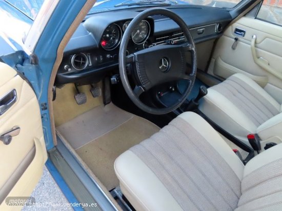 Mercedes 220 240d w115 -8 piel beige-como nuevo!! de 1977 con 100.000 Km por 19.900 EUR. en Granada