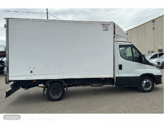 Iveco Daily 35C16 CAJA FRIGORIFICO. de 2021 con 269.000 Km por 30.000 EUR. en Murcia