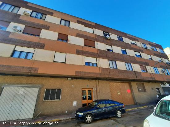  VIVIENDA EN BUEN ESTADO CON PLAZA DE GARAJE - ALBACETE 