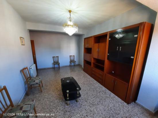 VIVIENDA EN BUEN ESTADO CON PLAZA DE GARAJE - ALBACETE