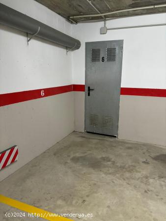 AMPLIA PLAZA DE APARCAMINETO + TRASTERO EN CASTELLGALI - BARCELONA