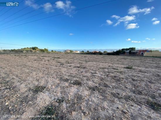 Magnífico terreno en venta a 300 metros de calle La Huerta - ALICANTE