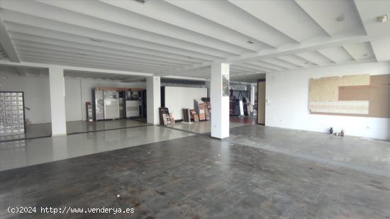 LOCAL COMERCIAL EN SAHAGUN - LEON