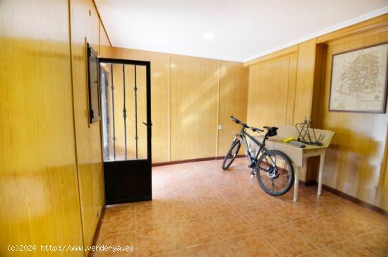 Urbis te ofrece un local en venta en zona La Vega, Salamanca. - SALAMANCA