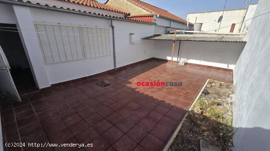  CASA CON TEJADO NUEVO EN LA ZONA DE LA GOTERA - CORDOBA 