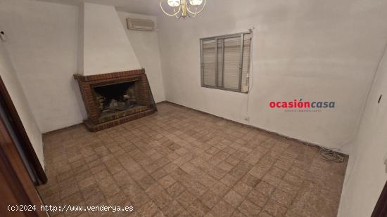 CASA CON TEJADO NUEVO EN LA ZONA DE LA GOTERA - CORDOBA